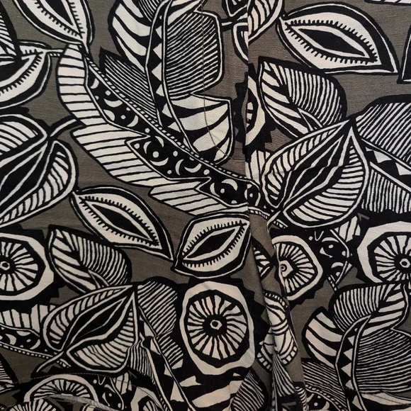 Ann Taylor LOFT‎ Women's Linen Cotton Tropical Shorts-The Riviera Short - Picture 4 of 5